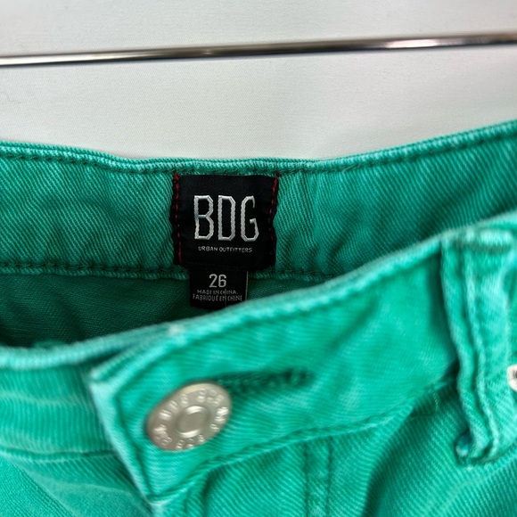 Reworked Urban Outfitters denim shorts - Picture 5 of 5